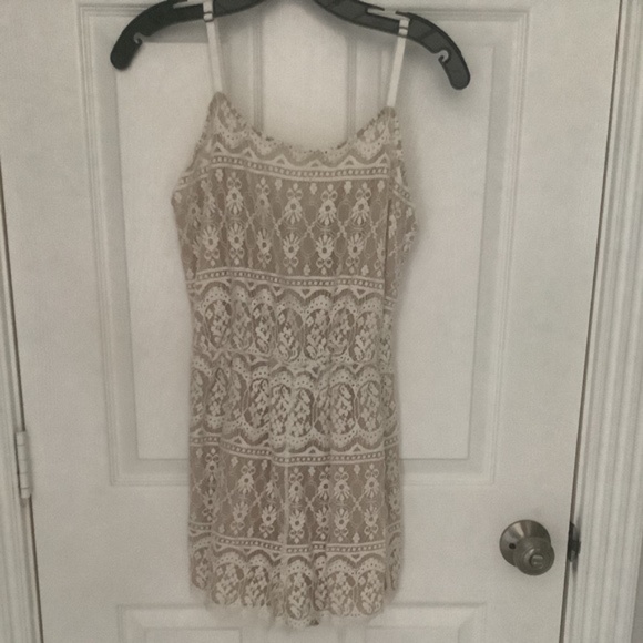 Alice & Olivia “Cassia” Lace Romper Size 8 NWT - Picture 1 of 16